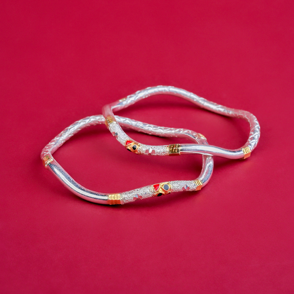 Fancy Kadli With Golden Yellow Strip